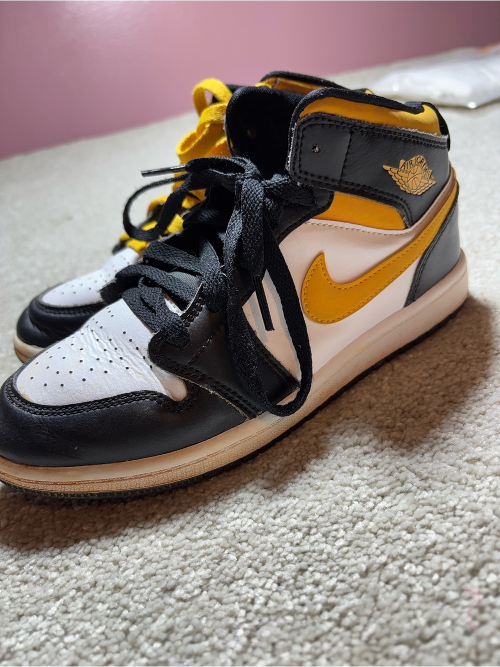 Nike Air Jordan 1 Retro Mid Pollen White Black 554724-177 Sz 3Y Boys Kids